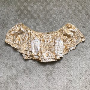 Free People Tops - White and Gold Crop Top Free People Tops - White and Gold Crop Top